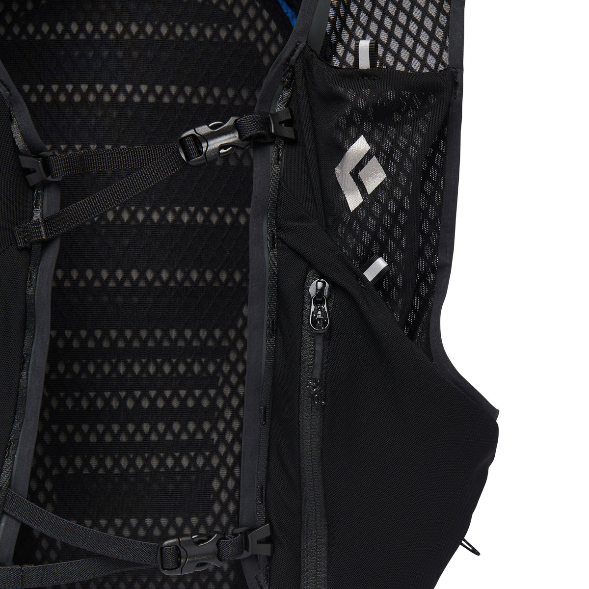 Distance 8 Backpack - Past Season