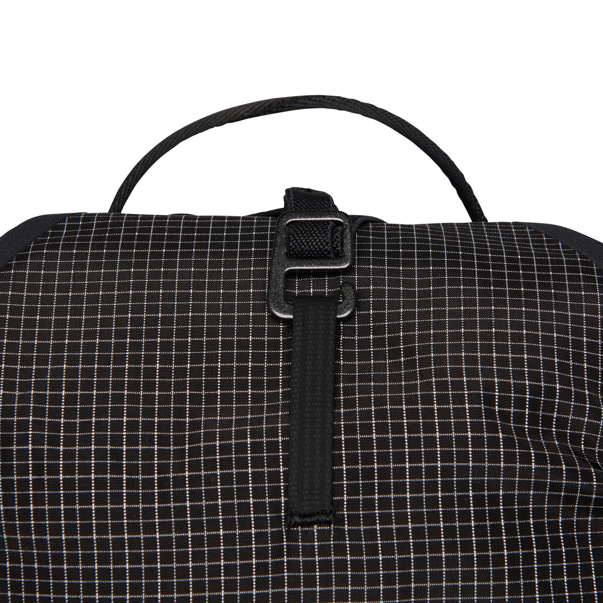 Distance 8 Backpack - Past Season